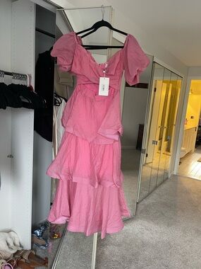 Hello Molly Pink Tiered Puff-Sleeve Midi Dress